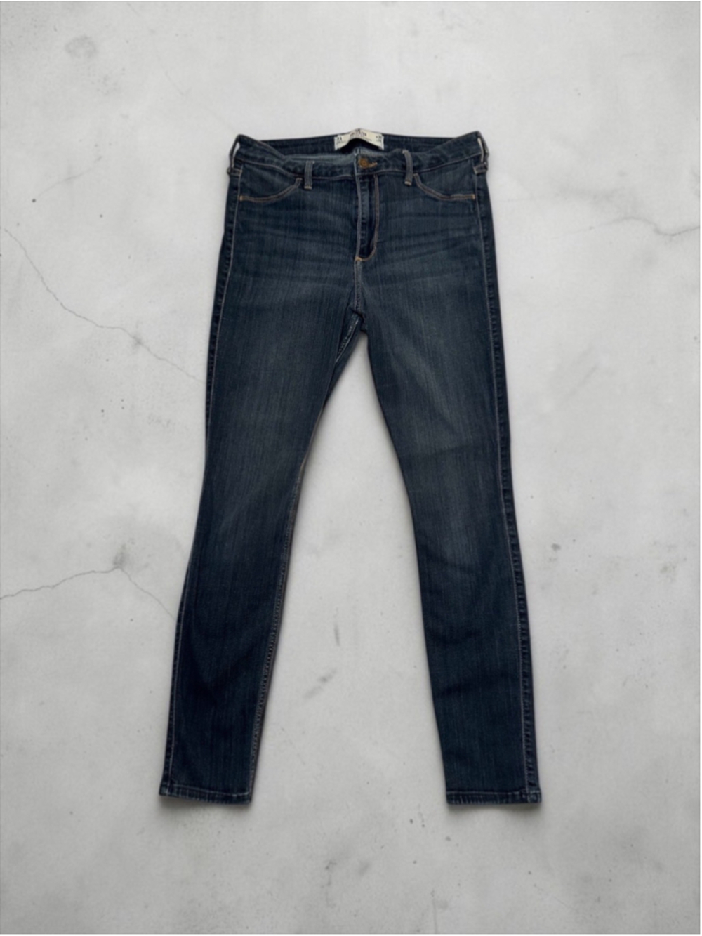 Hollister Curvy High-Rise TomGirl Jean Legging Junior 11R 30X28 Blue Distressed